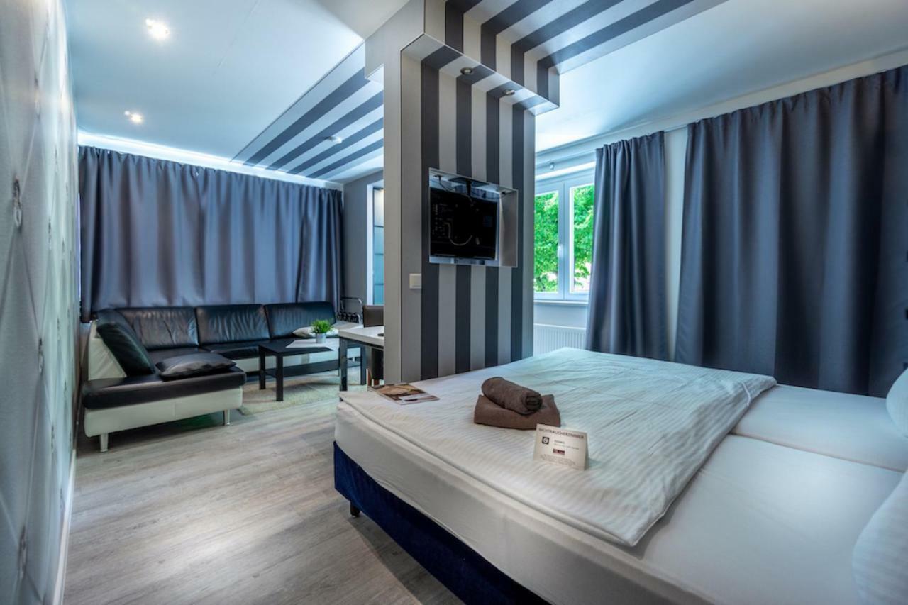 Sl'Otel Budget Бернбург Екстериор снимка