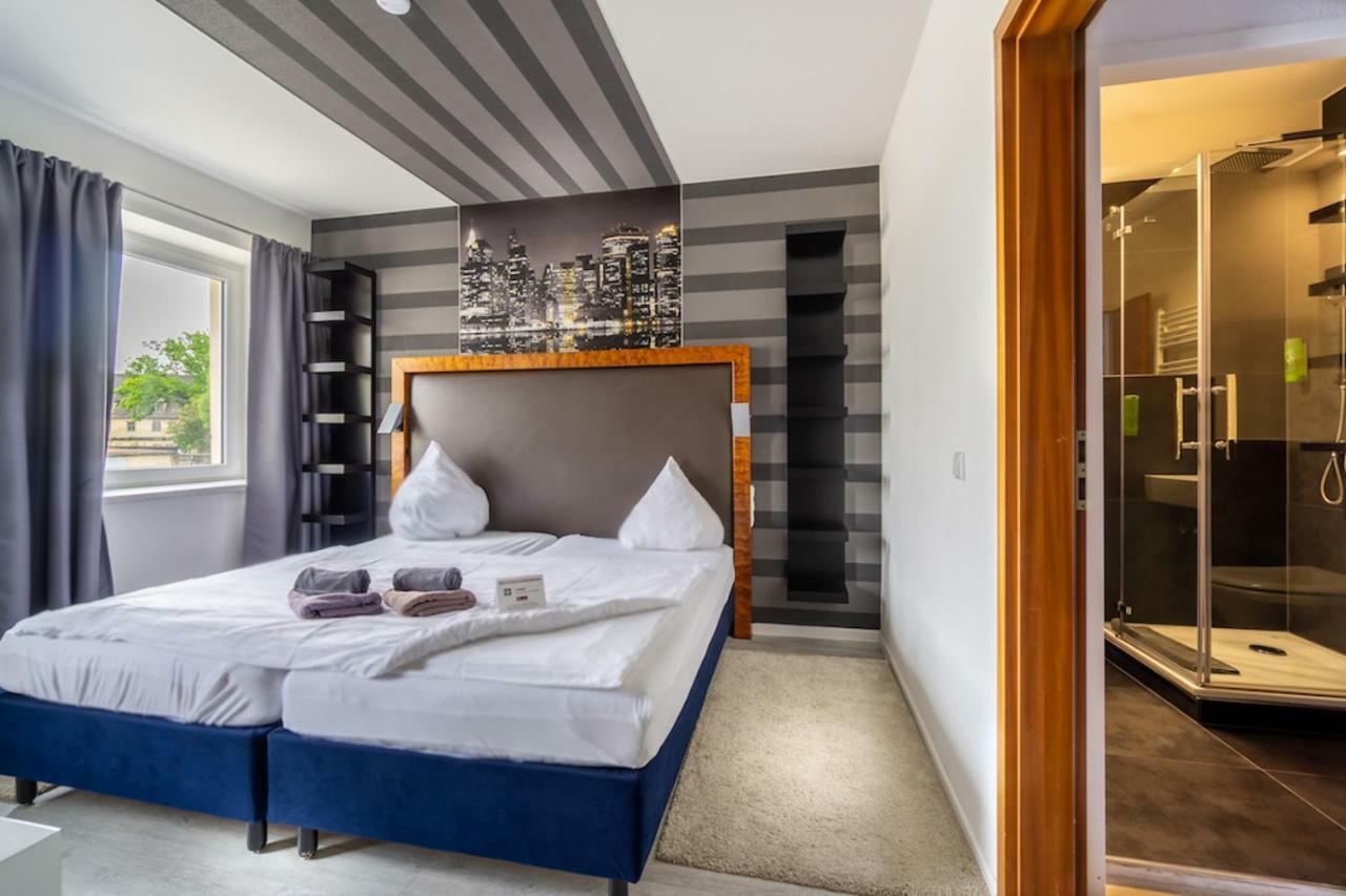 Sl'Otel Budget Бернбург Екстериор снимка