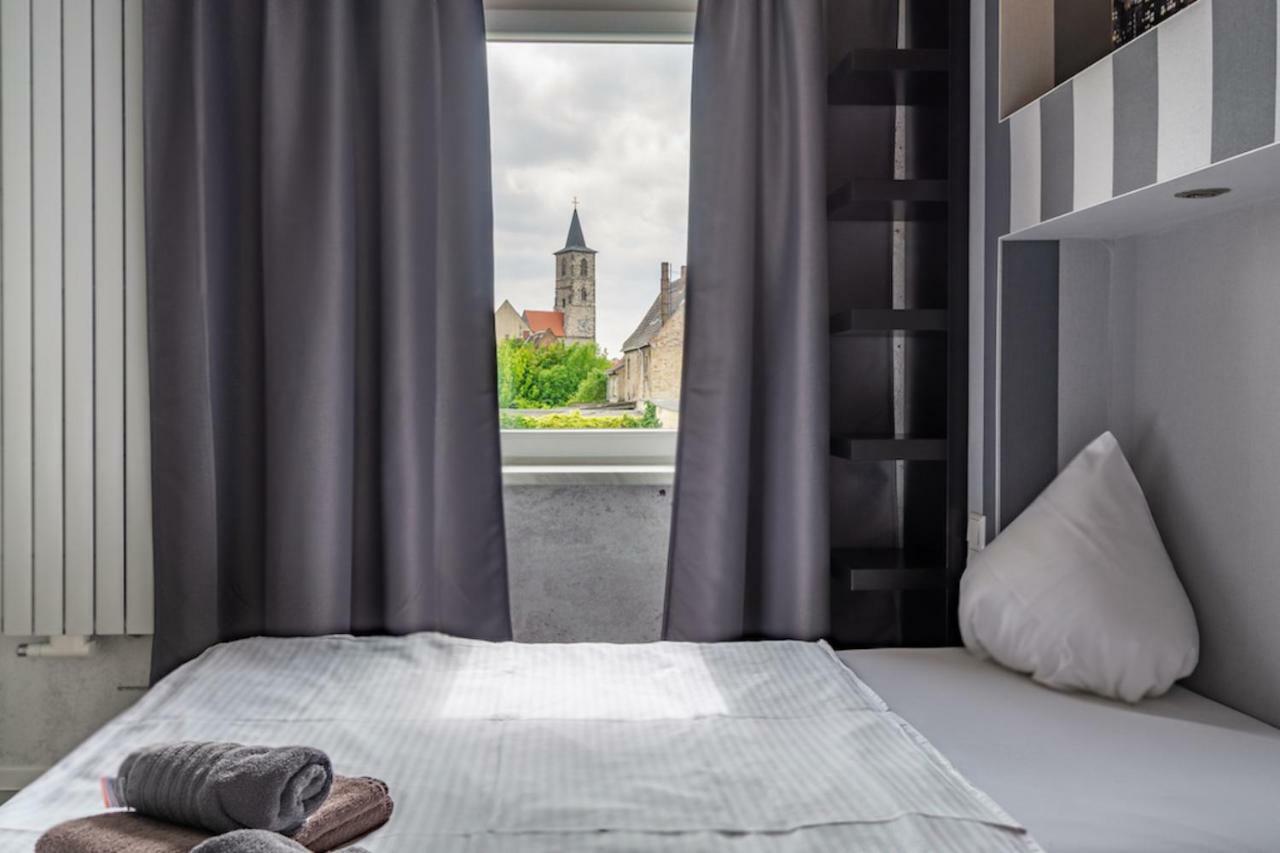 Sl'Otel Budget Бернбург Екстериор снимка